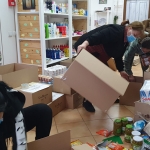Cele două sedii ale Magazinului Caritabil SocialXChange din Sectorul 6, transformate de urgență în centre de primire a donațiilor pentru refugiații din Ucraina
