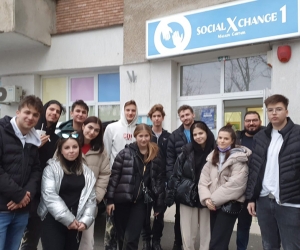 Tinerii de la Interact Goethe - Curtea Veche trimit un mesaj de speranță refugiaților ucraineni